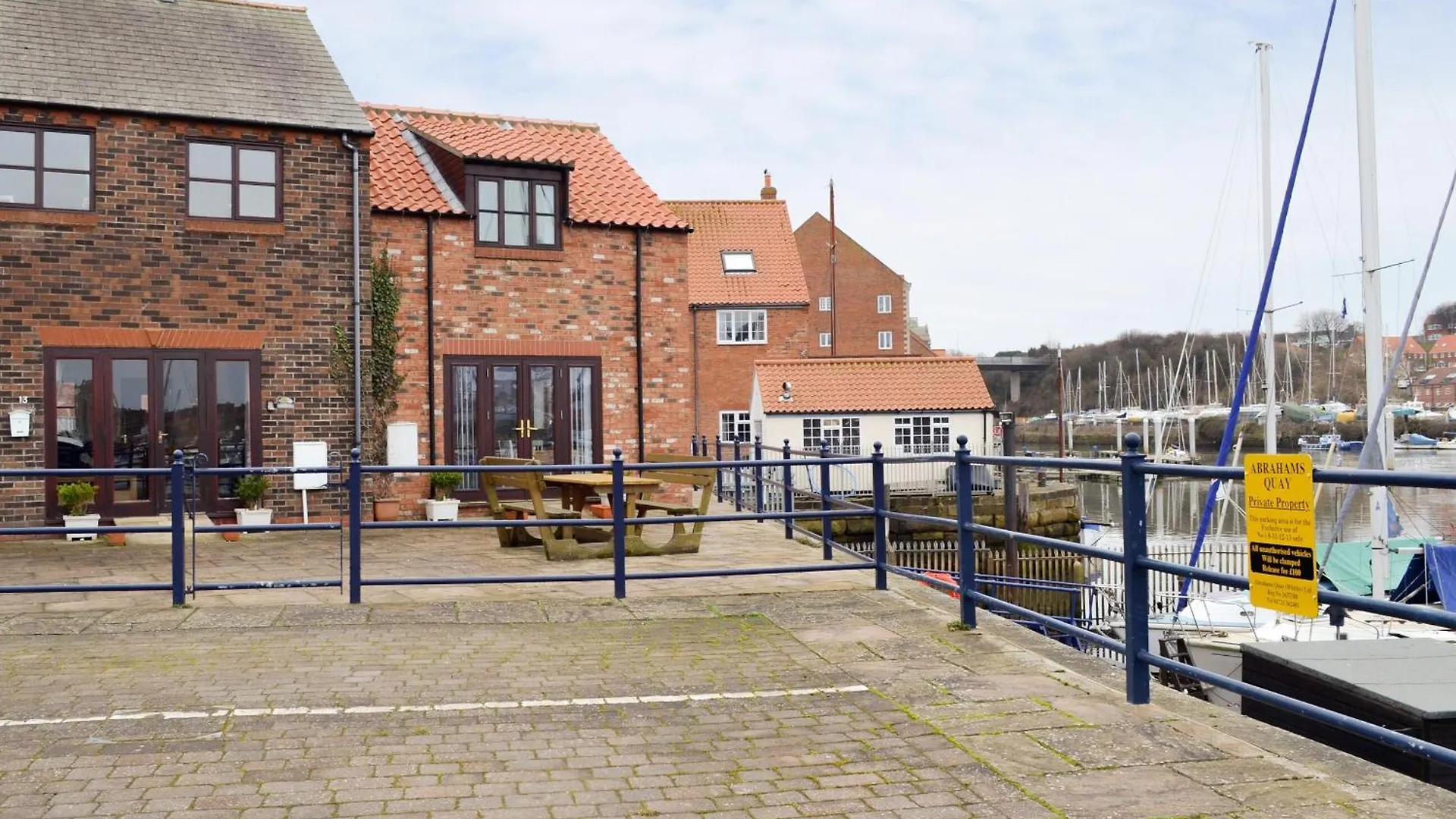 Moon River Cottage Whitby 0*,  United Kingdom